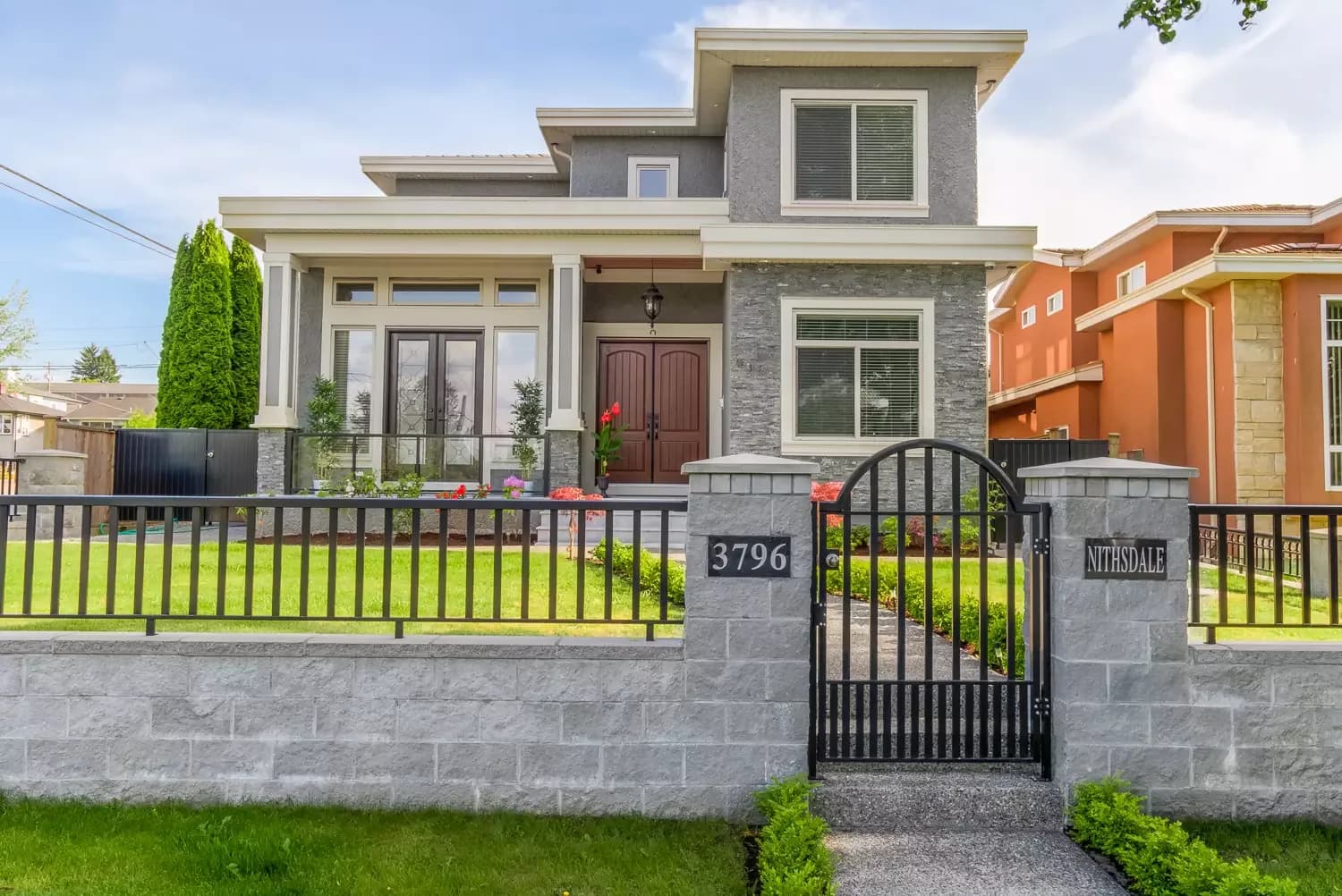 3796 Nithsdale Street