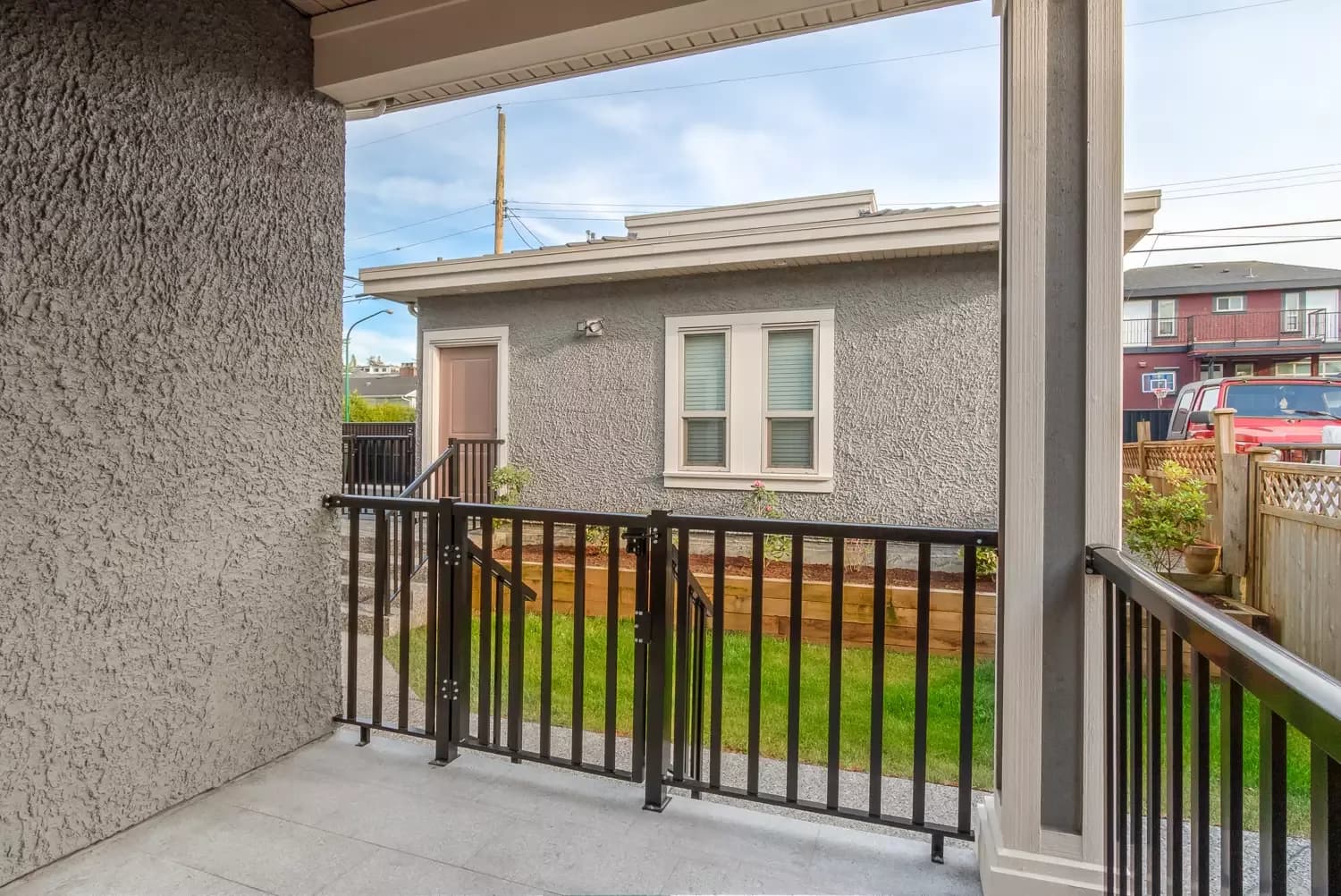3796 Nithsdale Street photo 20