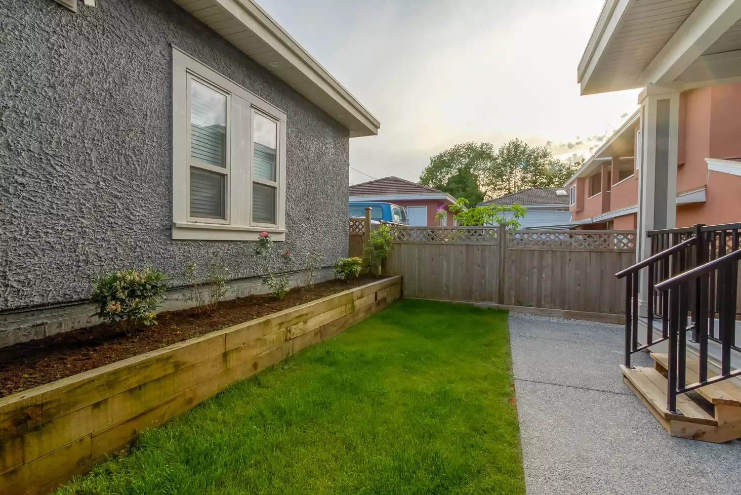 3796 Nithsdale Street photo 22