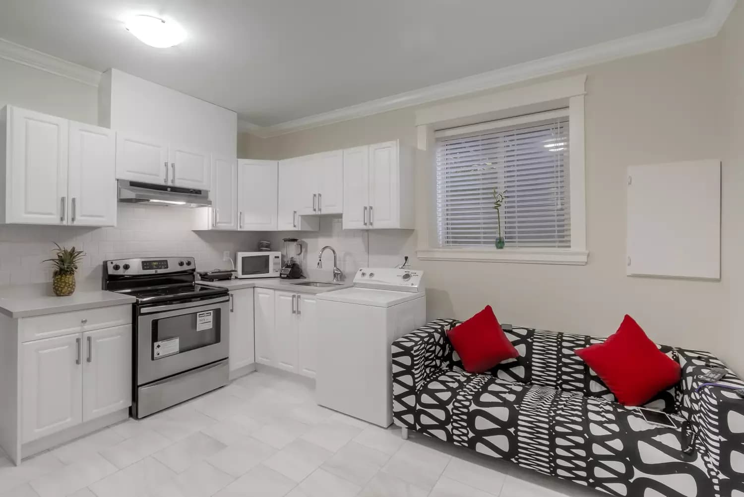 3796 Nithsdale Street photo 26