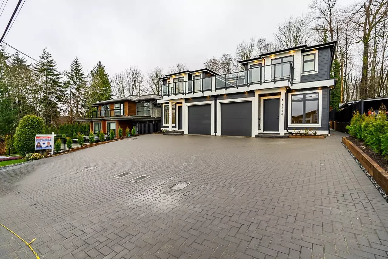 4096 Nithsdale Street