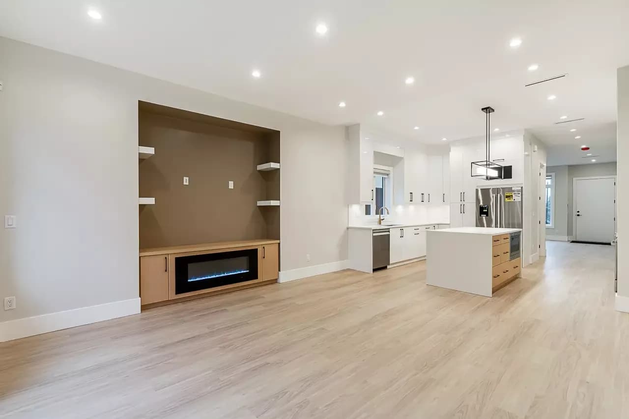 4096 Nithsdale Street photo 13
