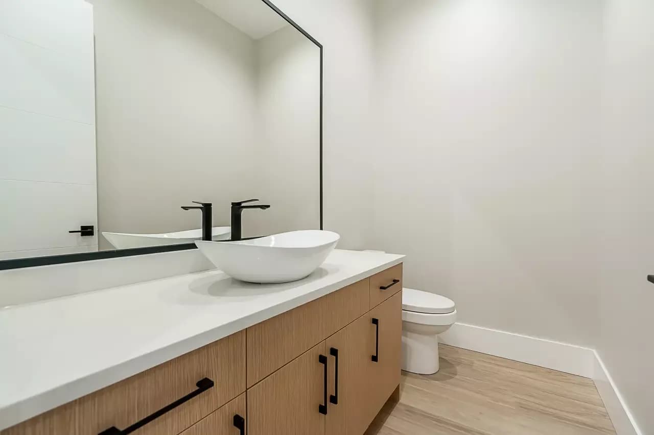 4096 Nithsdale Street photo 17