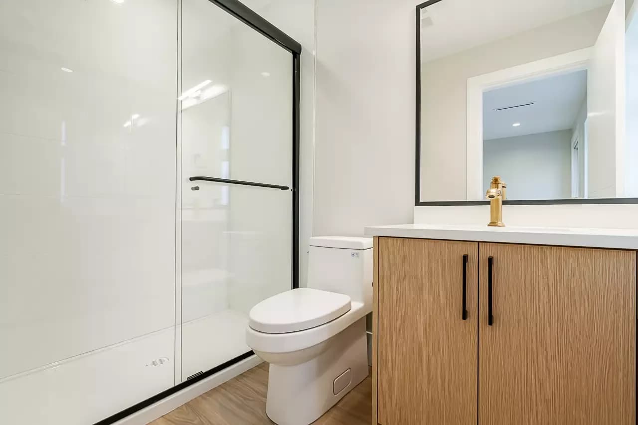 4096 Nithsdale Street photo 22