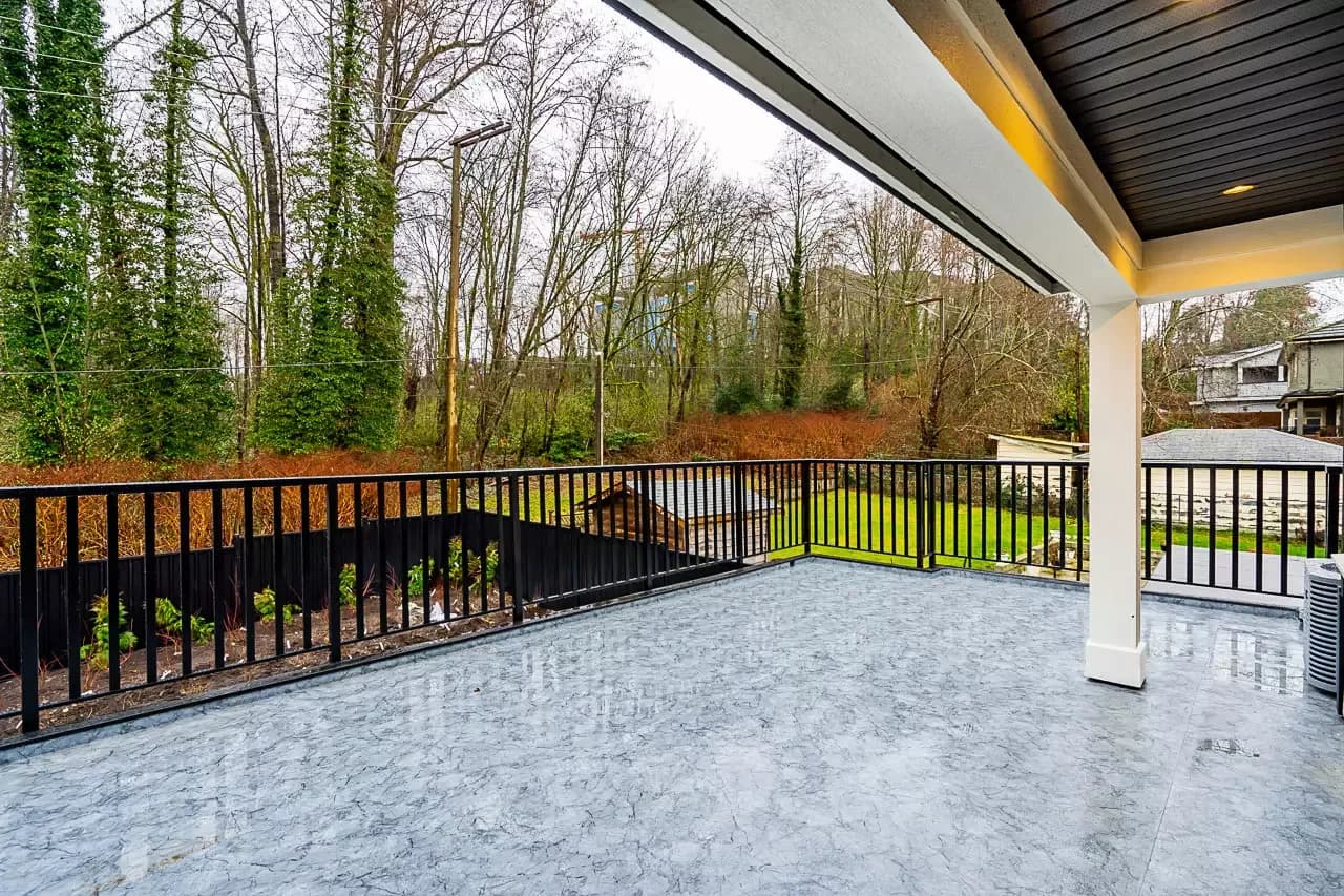 4096 Nithsdale Street photo 29
