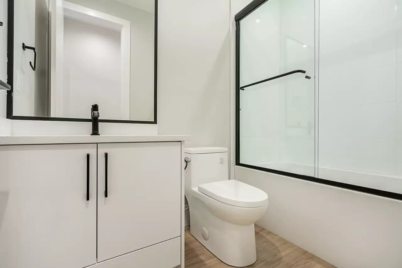 4096 Nithsdale Street photo 50
