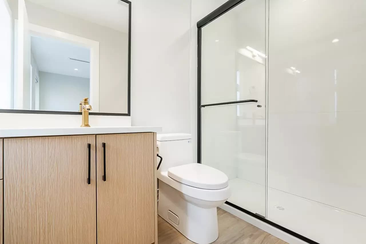 4096 Nithsdale Street photo 56