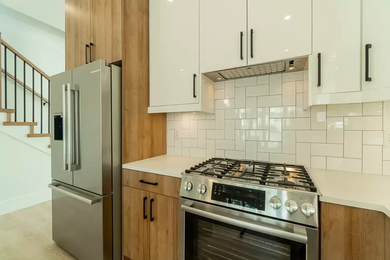 4085 – 4087 Spruce Street photo 12